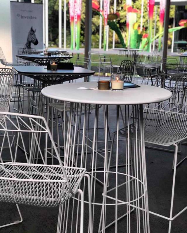 white wire cocktail table and wire arrow stool to hire 
