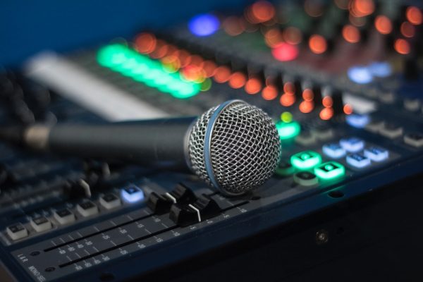 microphone and sound system to hire 